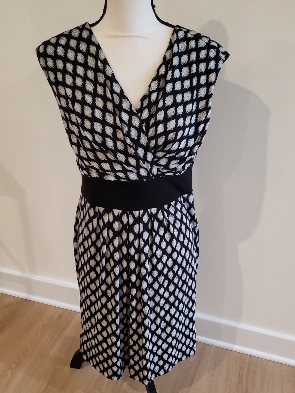 Ann Taylor Black and White Diamond Print Faux Wrap Black Waistband Dress